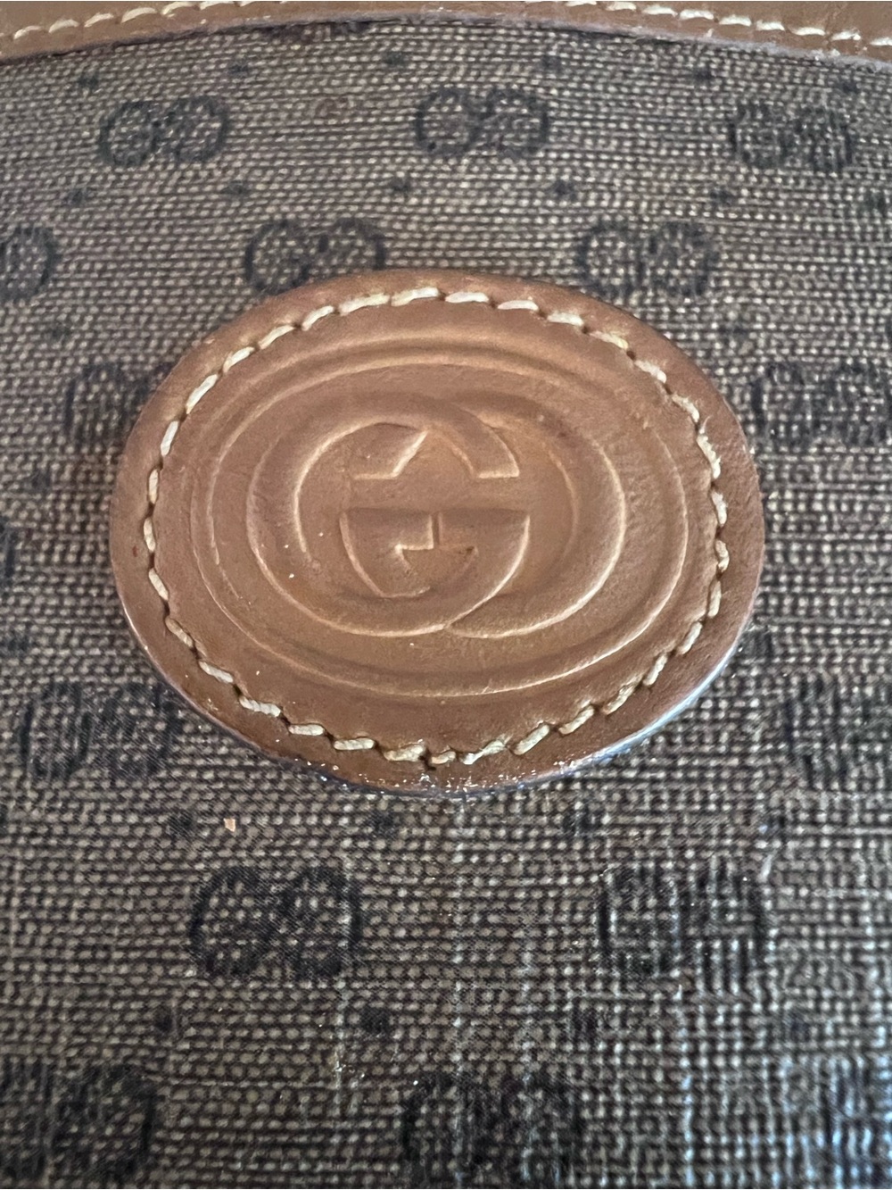 Vintage 80s Gucci Brown Monogram Wristlet Clutch with Tan Trim - Picture 6 of 12